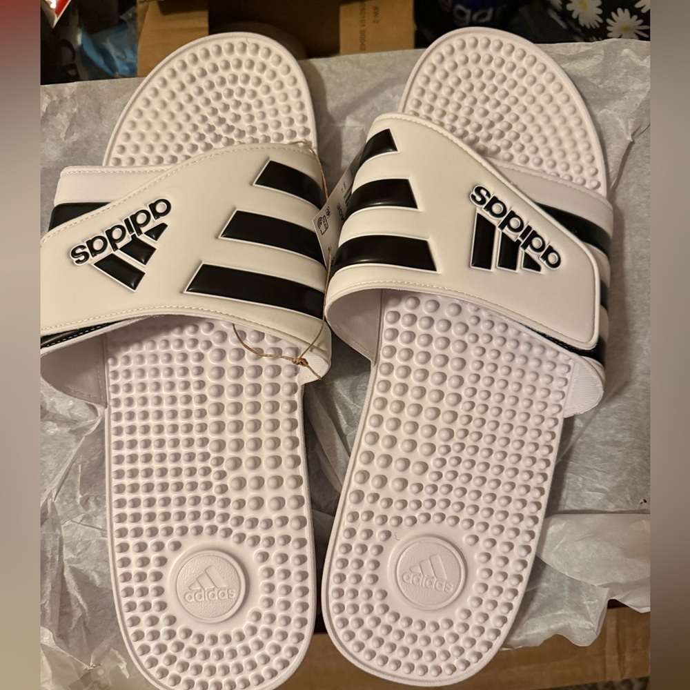 Adidas Adissage Men's Slides Size 16 new with box - Picture 3 of 4